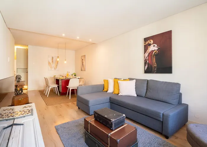 Host Wise - Colorful Bright Flat With Balcony 포르투