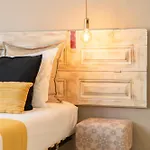 Apartamento Host Wise - Colorful Bright Flat With Balcony