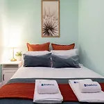 Host Wise - Colorful Bright Flat With Balcony Oporto