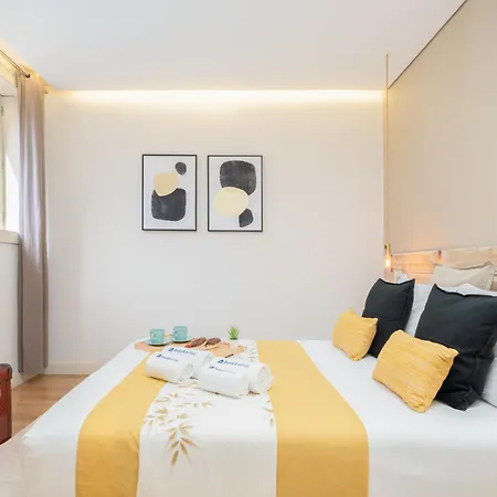 Apartment Host Wise - Colorful Bright Flat With Balcony *