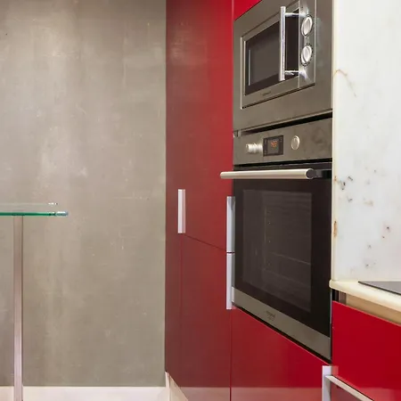 Host Wise - Colorful Bright Flat With Balcony *