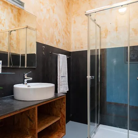 Host Wise - Colorful Bright Flat With Balcony Appartamento