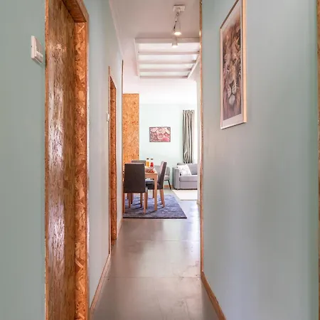 Host Wise - Colorful Bright Flat With Balcony アパート ポルト