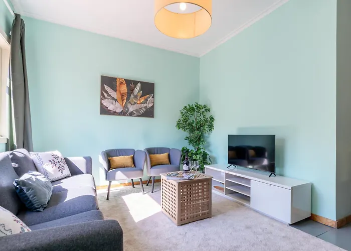 Host Wise - Colorful Bright Flat With Balcony Διαμέρισμα *