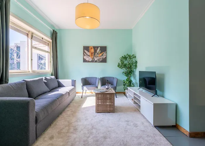 Host Wise - Colorful Bright Flat With Balcony Πόρτο