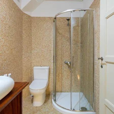 Host Wise - Colorful Bright Flat With Balcony Lejlighed Porto