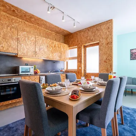 Host Wise - Colorful Bright Flat With Balcony Lejlighed Porto