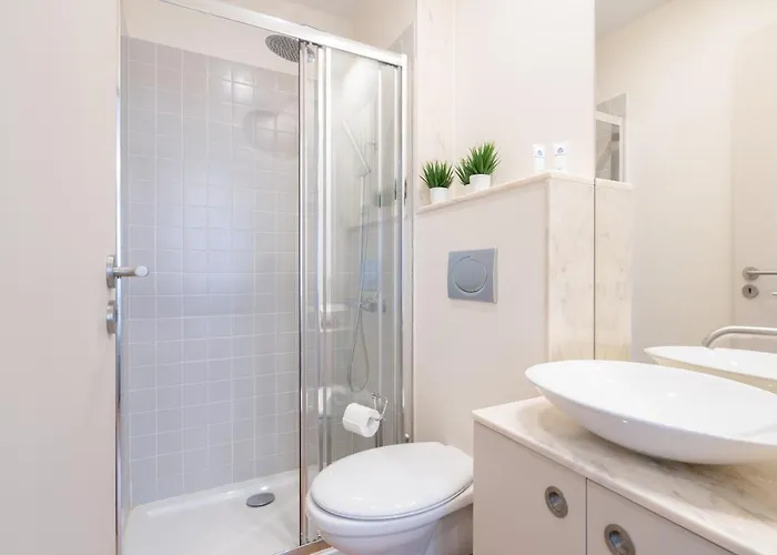 Host Wise - Colorful Bright Flat With Balcony ポルト