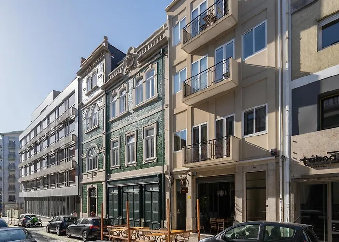 Host Wise - Colorful Bright Flat With Balcony ポルト