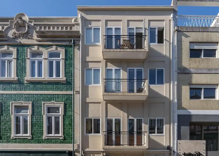 アパート Host Wise - Colorful Bright Flat With Balcony *