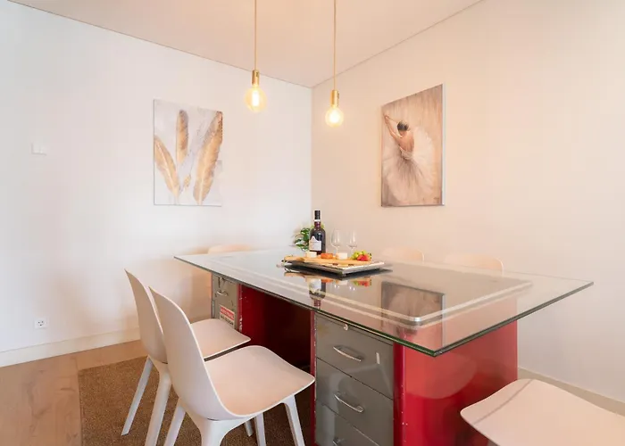 Host Wise - Colorful Bright Flat With Balcony ポルト