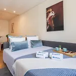 Host Wise - Colorful Bright Flat With Balcony Apartment *