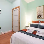 Host Wise - Colorful Bright Flat With Balcony Apartment Porto