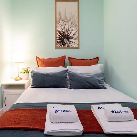 Host Wise - Colorful Bright Flat With Balcony Oporto