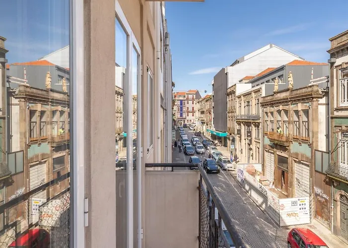 Host Wise - Colorful Bright Flat With Balcony Apartman Porto