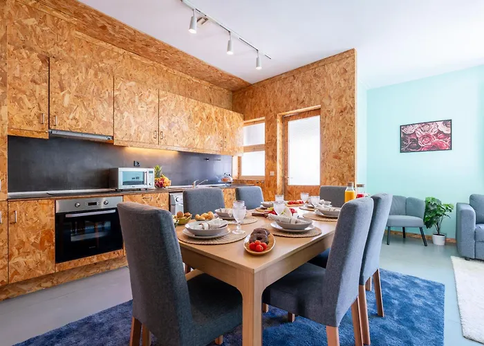 Host Wise - Colorful Bright Flat With Balcony Apartman Porto